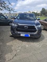 Toyota Hilux 2022 Gray for sale