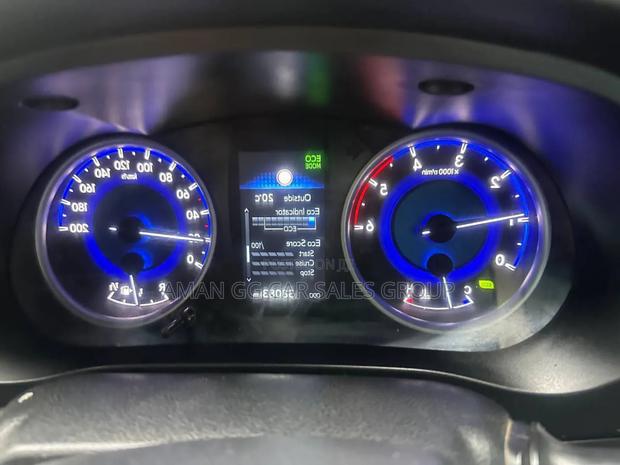 Toyota Hilux 2019 Gray