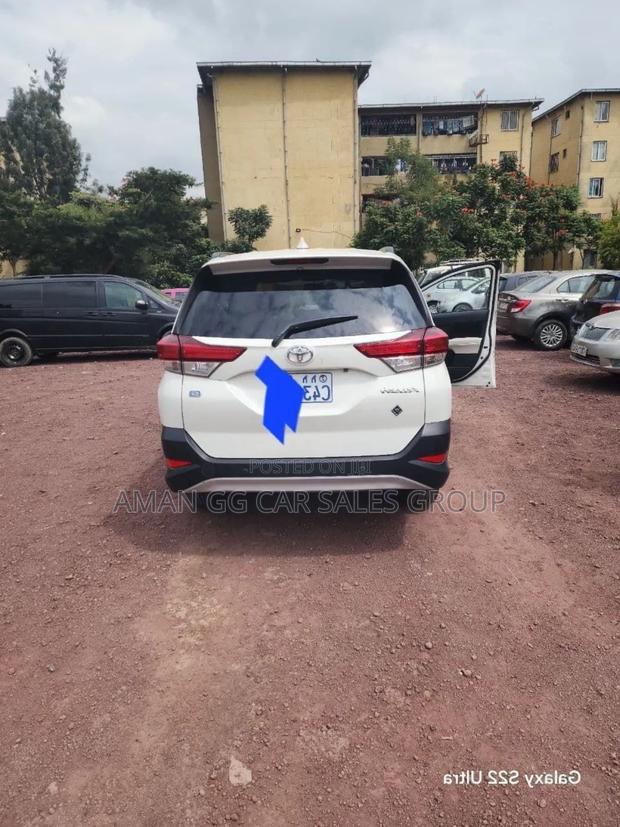 Toyota Rush 2023 White