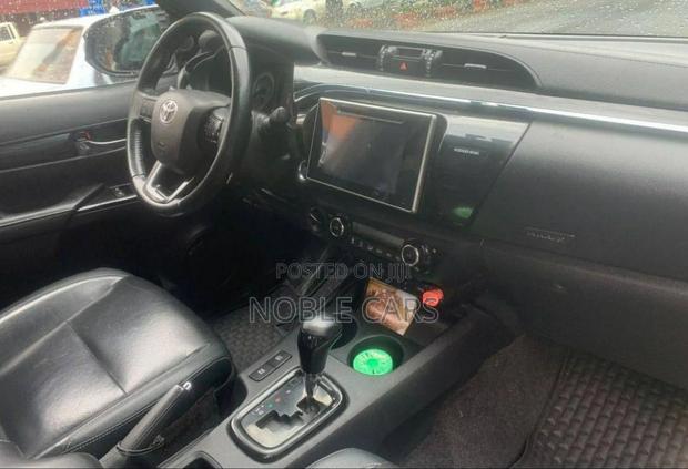 Toyota Hilux Revo Double Cab Deisel 2.8 AWD 2020 Brown