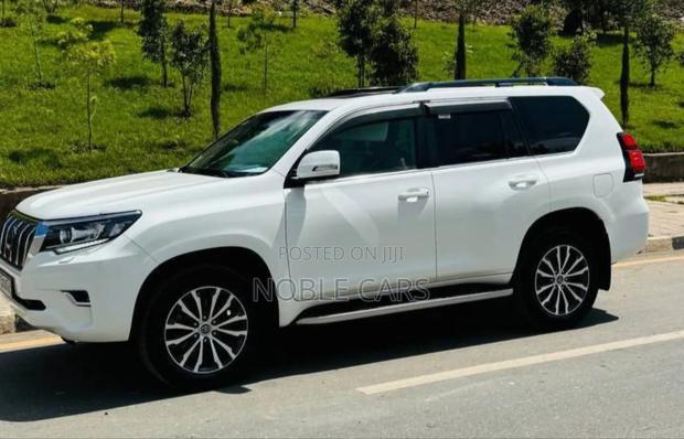 Toyota Land Cruiser Prado 2020 Ivory
