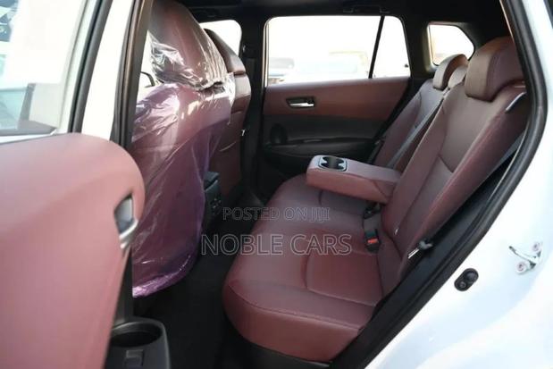 New Toyota Corolla Cross Hybrid 2025 Ivory
