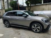 New Volkswagen ID.6 2025 Gold for sale