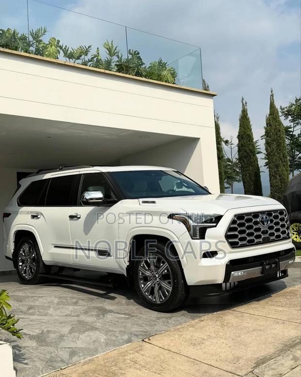 Toyota Sequoia Limited 4WD 2024 Ivory