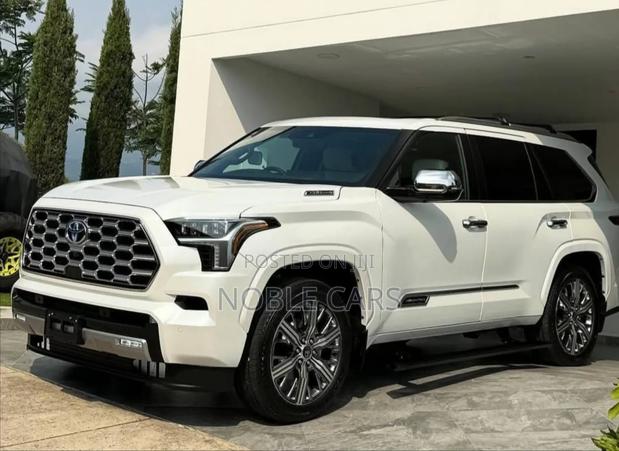 Toyota Sequoia Limited 4WD 2024 Ivory