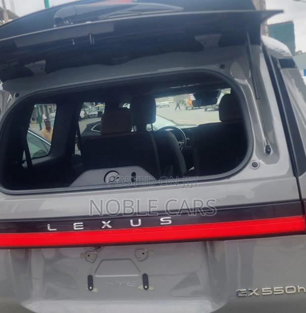 New Lexus GX 550h Hybrid AWD 2024 Ivory