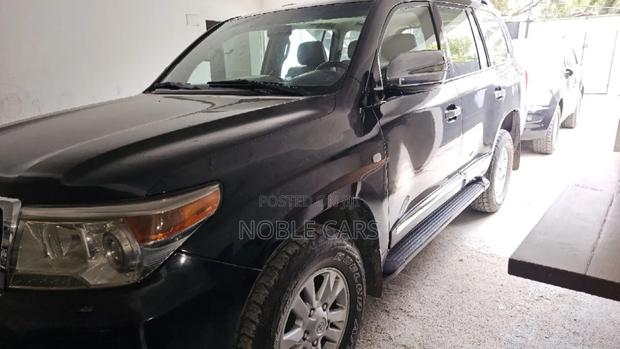 Toyota Land Cruiser 4.5 V8 VXR 2013 Gray