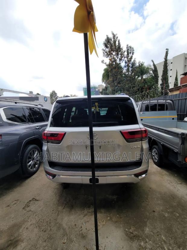 New Toyota Land Cruiser 2023 Silver