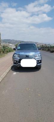 Toyota Hilux 2019 Silver for sale