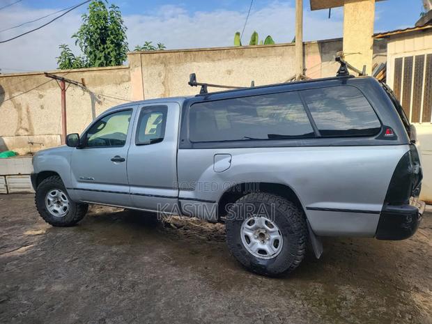 Toyota Tacoma Access Cab Automatic 2012 Silver