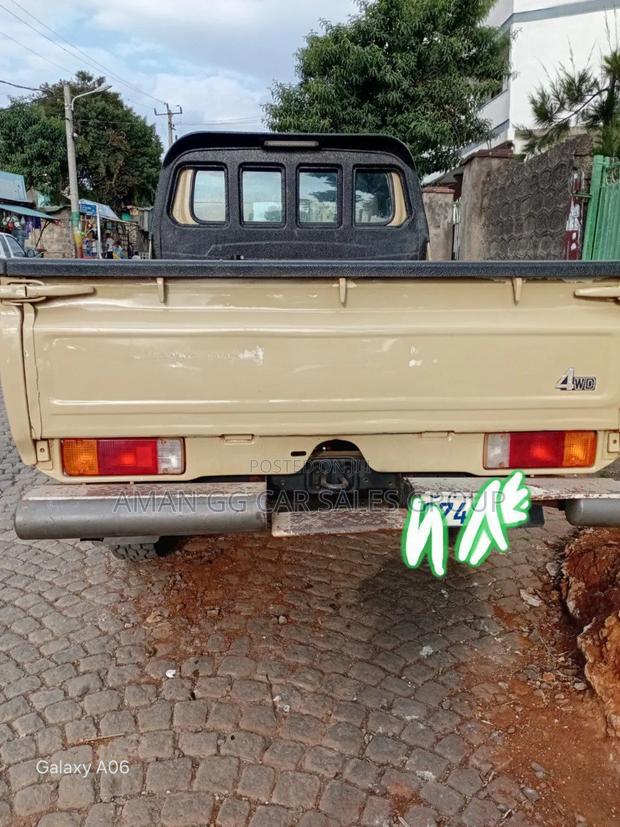 Toyota Land Cruiser 2008 Gold