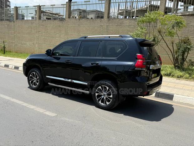Toyota Land Cruiser 2020 Black