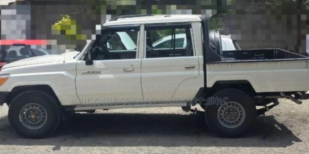Toyota Land Cruiser 2019 White