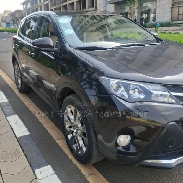 Toyota RAV4 2015 Maroon