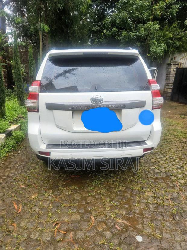 Toyota Land Cruiser Prado 2.8 2017 White