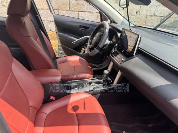 Toyota Corolla Cross 2023 Silver