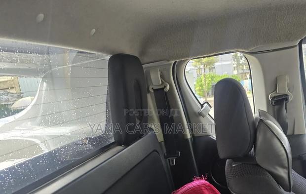 Toyota Hilux 2017 Gray