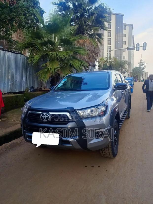 Toyota Hilux Revo Double Cab Deisel 2.4 AWD 2021 Silver