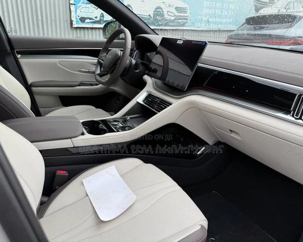 New BYD Song Plus DM-i 2025 Gold