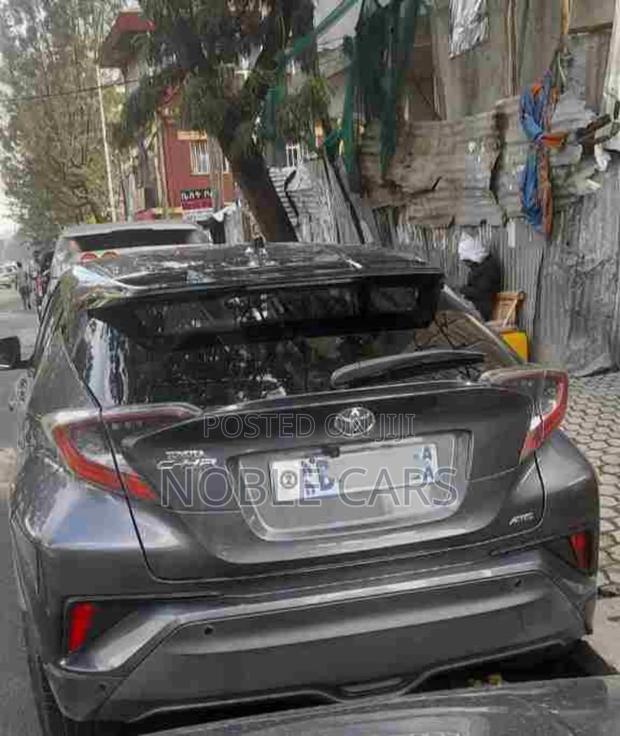 Toyota C-HR 2019 Gray