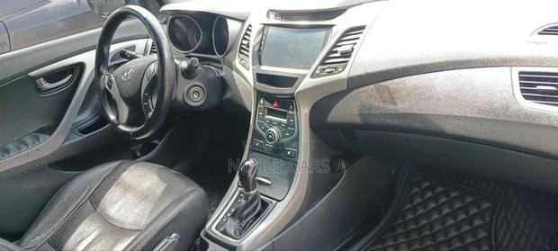 Hyundai Avante 2015 Silver
