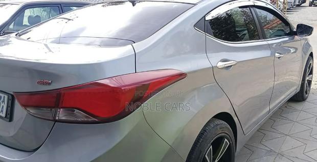 Hyundai Avante 2015 Silver