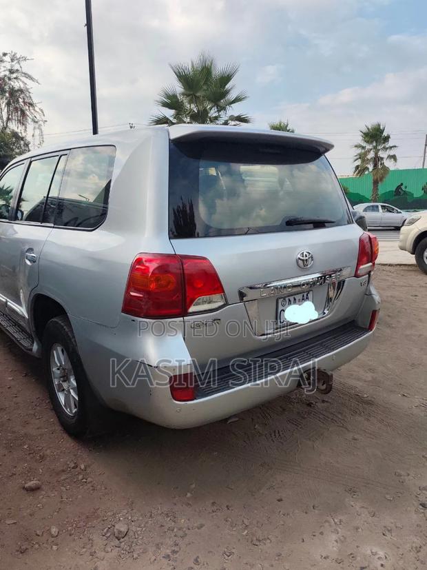 Toyota Land Cruiser 4.5 V8 DSL 2013 Silver