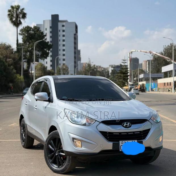Hyundai Tucson GLS FWD 2010 Silver