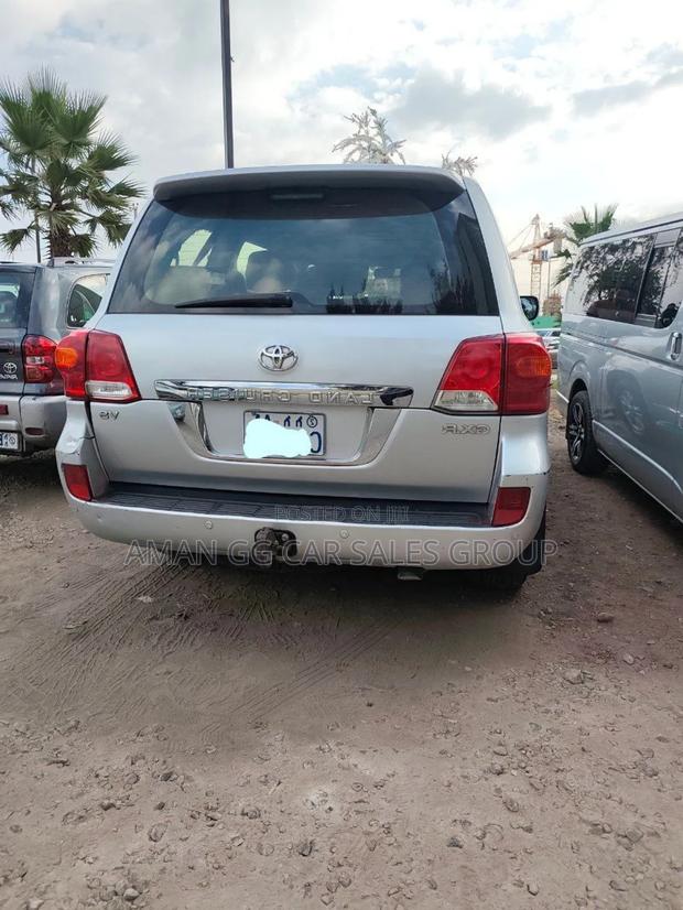 Toyota Land Cruiser 2013 Silver