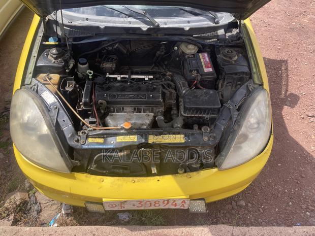 Lifan 520 2010 Yellow