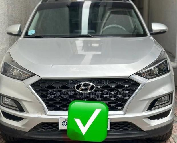 Hyundai Tucson 2019 Silver