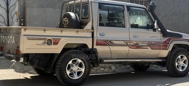 Toyota Land Cruiser 2016
