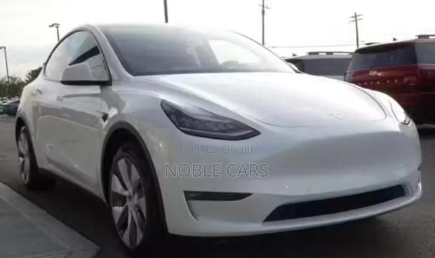 New Tesla Model Y 2023 Ivory