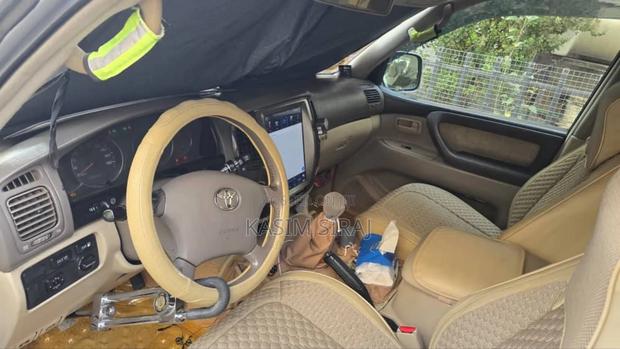 Toyota Land Cruiser 2007 Silver