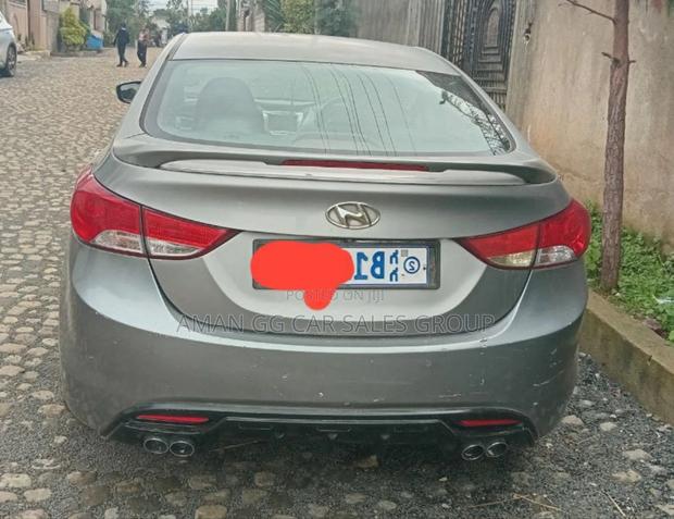 Hyundai Avante 2013 Gray