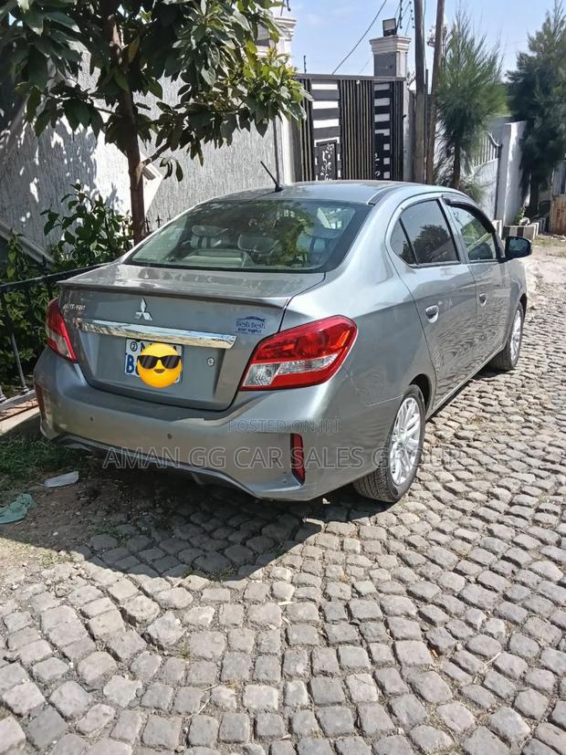 Mitsubishi Attrage 2021 Gray
