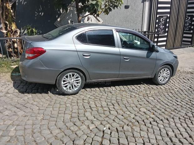 Mitsubishi Attrage 2021 Gray