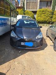 Toyota Yaris L Hatchback 5dr 2018 Gray for sale