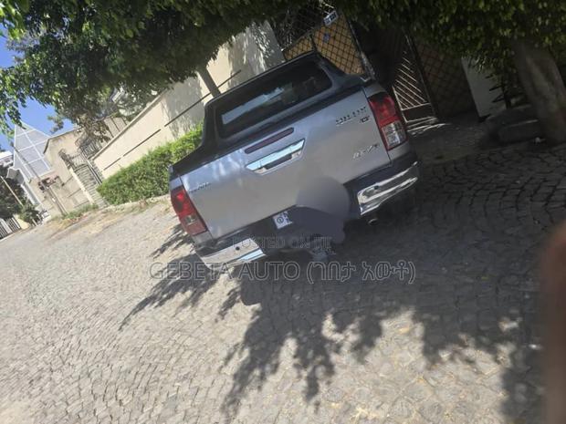 Toyota Hilux Revo Double Cab Deisel 2.4 RWD 2017 Silver