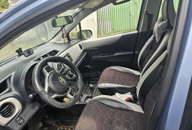 Toyota Yaris 2012