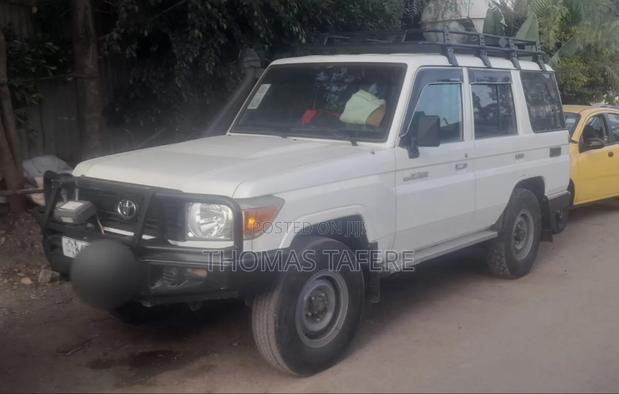 Toyota Land Cruiser 2016