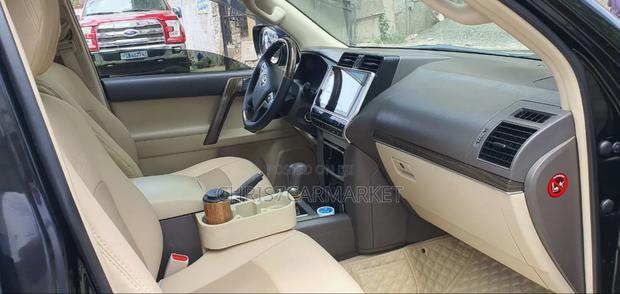 Toyota Land Cruiser Prado 2.8 2017 Black