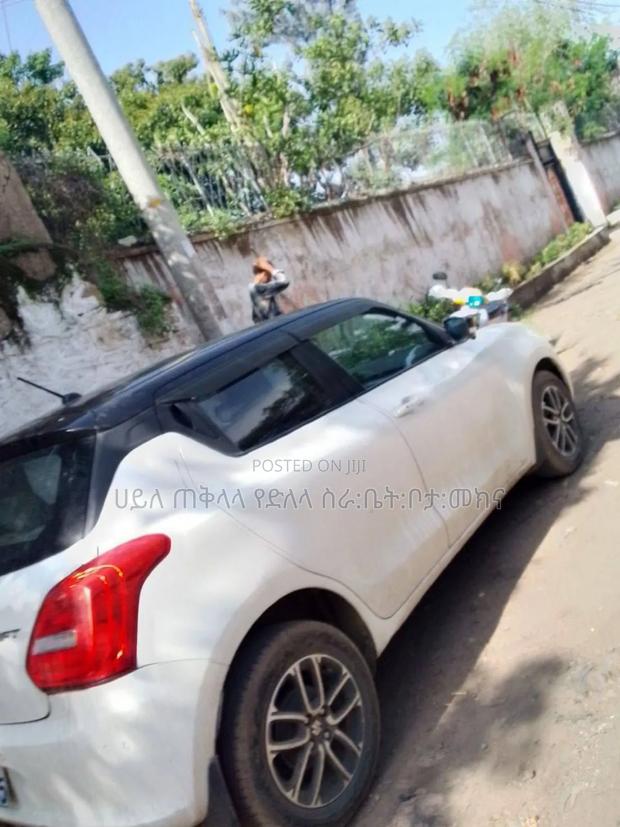 Suzuki Swift 2022 Ivory