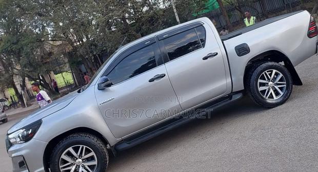 Toyota Hilux Revo Double Cab Deisel 2.4 RWD 2020 Silver