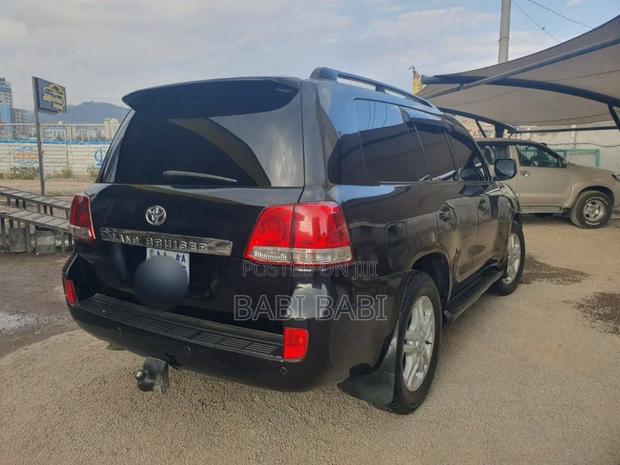 Toyota Land Cruiser 2013 Black