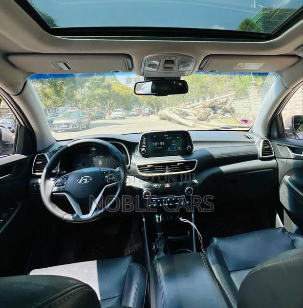Hyundai Tucson 2019 Gold