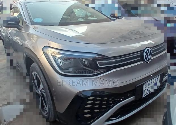 Volkswagen ID.6 2024 Gray