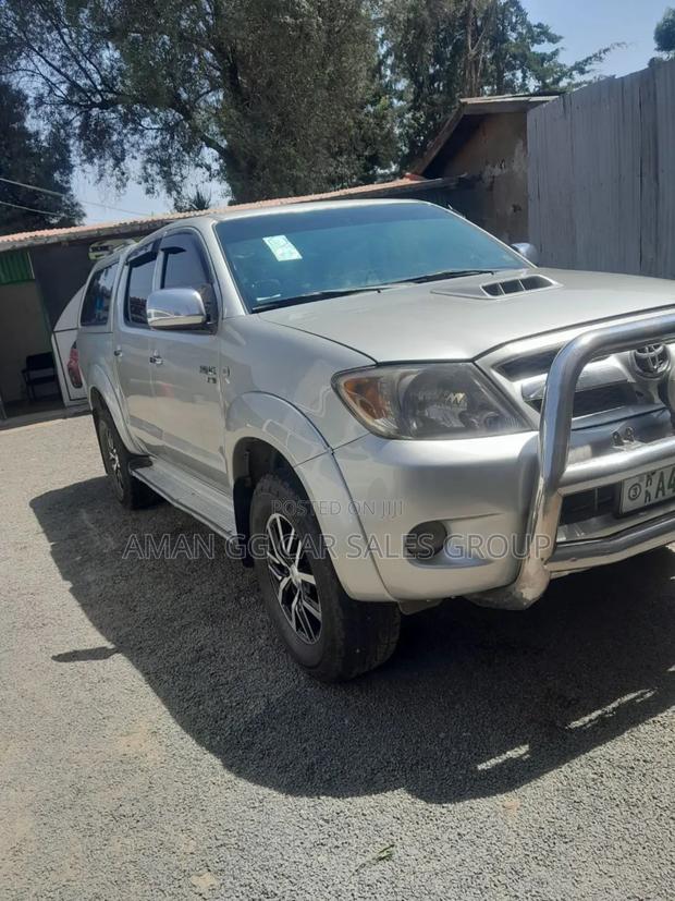 Toyota Hilux 2008 Silver