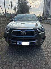 Toyota Hilux 2021 Green for sale
