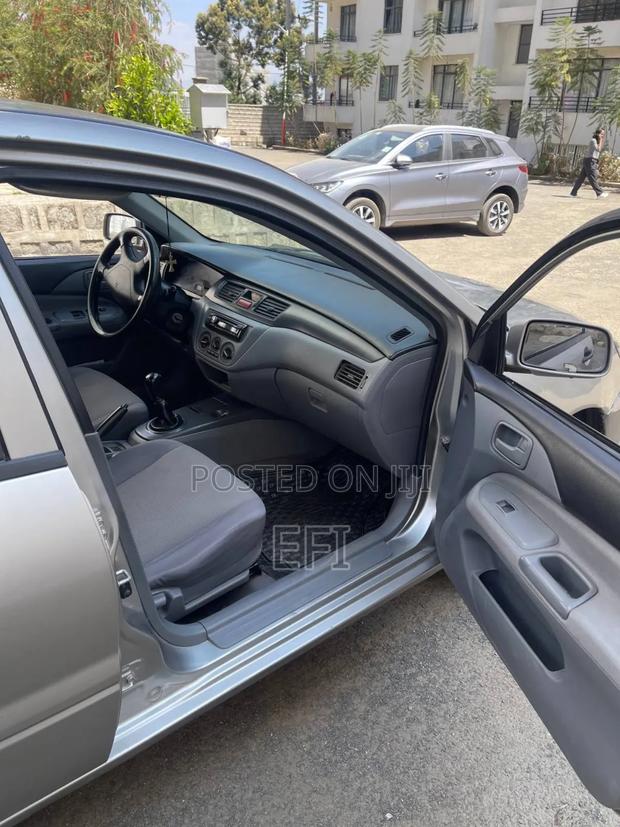 Mitsubishi Lancer 2009 Beige
